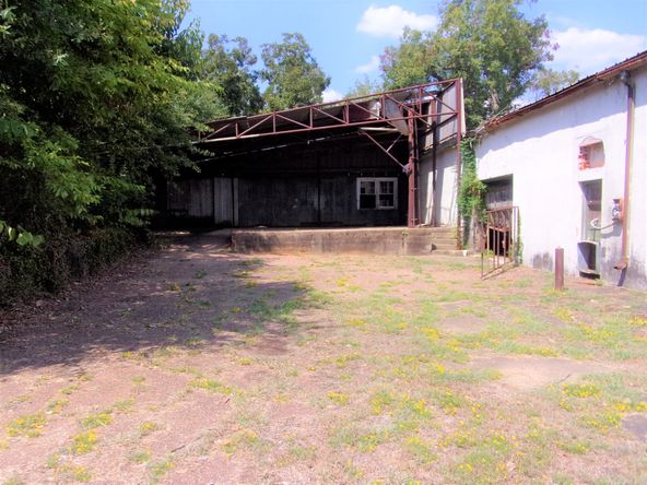 200 S Mill St, Henderson, TX 75654